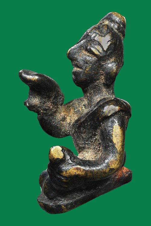 นางกวักหลวงพ่ออิ่มวัดหัวเขา